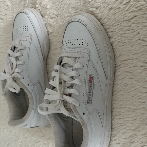 Reebok Women’s Classic White Sneakers Size 6.5 - Picture 4 of 6